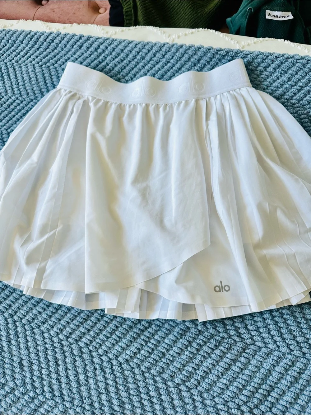ALO Yoga White Circle Skater Skirt with Pleat Detail
